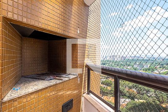 Apartamento à venda, com 335 m², 3 quartos e 4 vagas — Sala 2 - Varanda