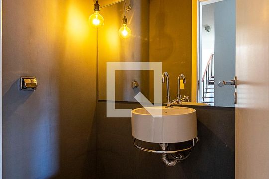 Apartamento à venda, com 335 m², 3 quartos e 4 vagas — Lavabo