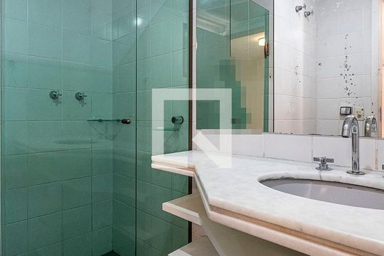 Apartamento à venda, com 335 m², 3 quartos e 4 vagas — Suíte 2 - Banheiro