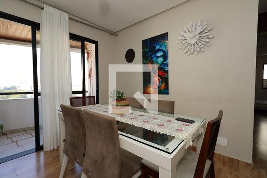 Apartamento à venda com 4 quartos, varanda e churrasqueira. — Sala 2