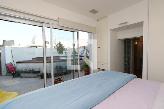 Apartamento à venda com 4 quartos, varanda e churrasqueira. — Quarto 1 Suíte