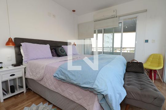 Apartamento à venda com 4 quartos, varanda e churrasqueira. — Quarto 1 Suíte