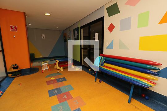 Apartamento à venda com 4 quartos, varanda e churrasqueira. — Área Comum - Brinquedoteca