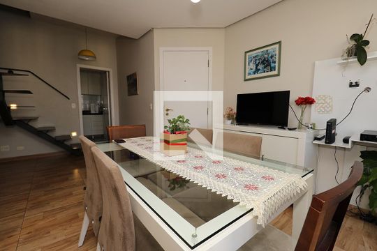 Apartamento à venda com 4 quartos, varanda e churrasqueira. — Sala 2