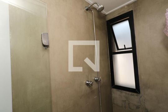 Apartamento à venda com 4 quartos, varanda e churrasqueira. — Banheiro Corredor e Quarto 3 Suíte