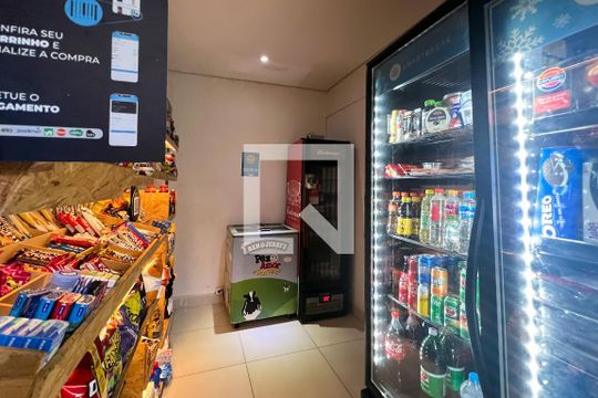 Compra apartamento com 3 quartos na Vila Olímpia. Disponível para compra ou venda. — Mercado