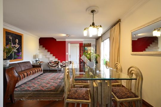 Apartamento à venda na Vila Clementino com 4 quartos, quintal, varanda e piscina no condomínio. — Sala
