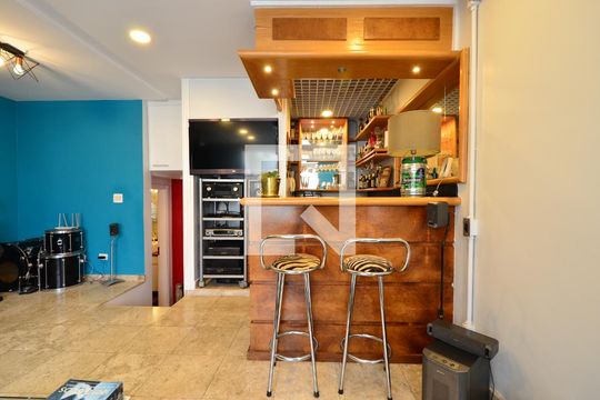 Apartamento à venda na Vila Clementino com 4 quartos, quintal, varanda e piscina no condomínio. — Cobertura