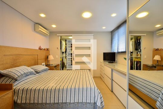 Apartamento à venda na Vila Clementino com 4 quartos, quintal, varanda e piscina no condomínio. — Suíte 2