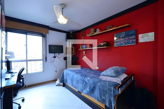 Apartamento à venda na Vila Clementino com 4 quartos, quintal, varanda e piscina no condomínio. — Quarto