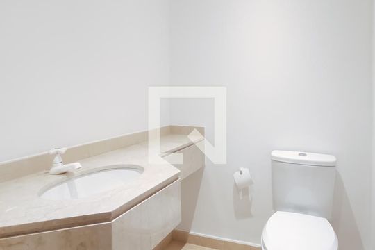 Apartamento em Campo Belo, com 4 dormitórios. Excelente opção para compra ou venda! — Lavabo