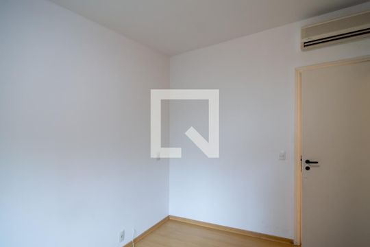 Apartamento em Campo Belo, com 4 dormitórios. Excelente opção para compra ou venda! — Quarto 3 - Suíte