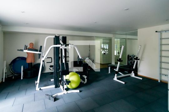 Apartamento em Campo Belo, com 4 dormitórios. Excelente opção para compra ou venda! — Academia