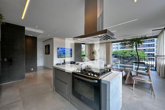 Apartamento em Campo Belo com 3 quartos e closet. Academia no condomínio. Ideal para comprar. — Cozinha