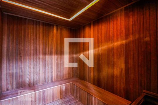 Apartamento em Campo Belo com 3 quartos e closet. Academia no condomínio. Ideal para comprar. — Sauna