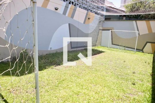 Apartamento em Campo Belo com 3 quartos e closet. Academia no condomínio. Ideal para comprar. — Quadra