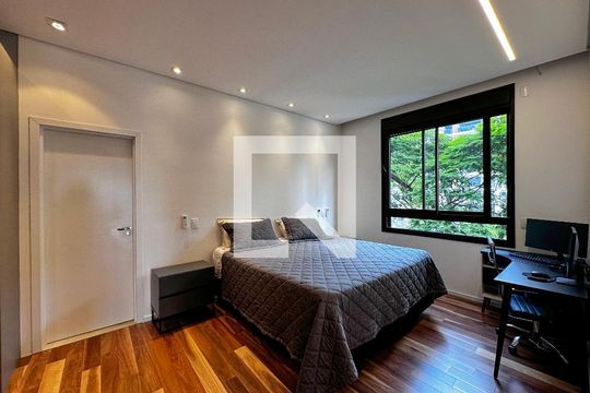 Apartamento em Campo Belo com 3 quartos e closet. Academia no condomínio. Ideal para comprar. — Suíte 2