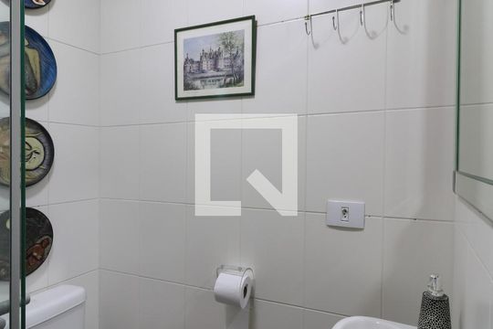 Apartamento mobiliado com 3 quartos, closet e varanda. Excelente oportunidade de compra! — Banheiro de serviço