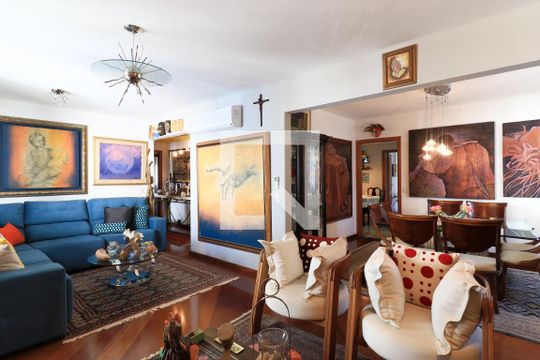 Apartamento mobiliado com 3 quartos, closet e varanda. Excelente oportunidade de compra! — Sala