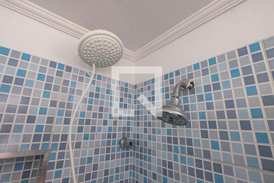 Apartamento à venda, com 329 m², 3 quartos e 4 vagas — Suíte 1 - Banheiro