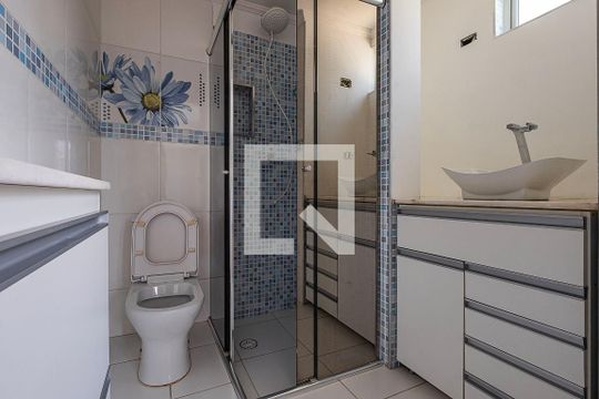Apartamento à venda, com 329 m², 3 quartos e 4 vagas — Suíte 1 - Banheiro