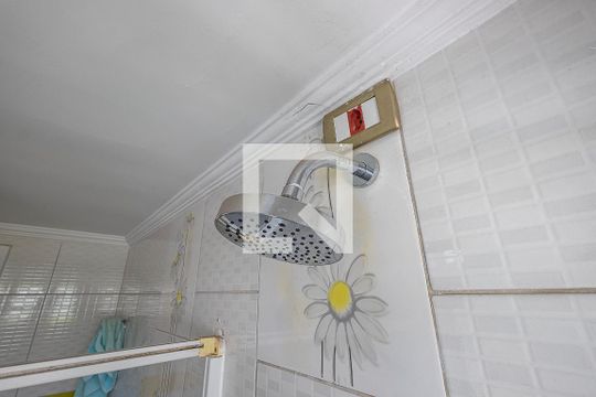 Apartamento à venda, com 329 m², 3 quartos e 4 vagas — Suíte 2 - Banheiro