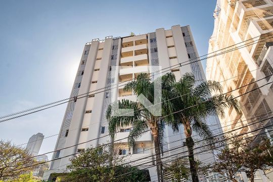 Apartamento à venda, com 329 m², 3 quartos e 4 vagas — Fachada
