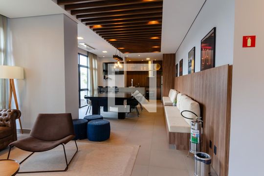 Apartamento com 2 quartos e varanda em Campo Belo para comprar. — Área comum - Salão de festas