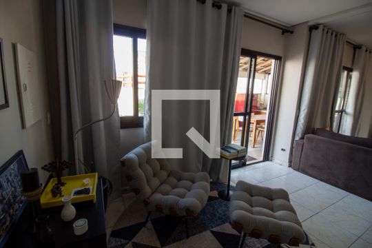 Venda de apartamento com 2 quartos e academia no condomínio. — Sala de Leitura
