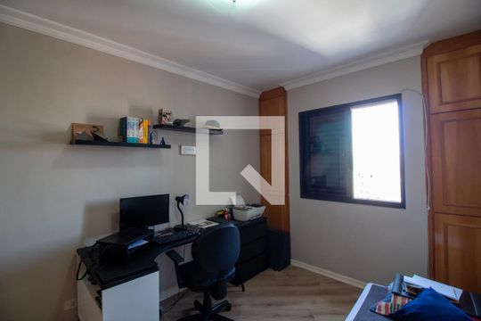 Venda de apartamento com 2 quartos e academia no condomínio. — Quarto 1