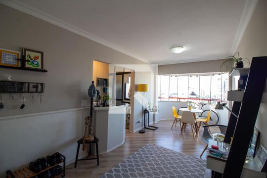 Venda de apartamento com 2 quartos e academia no condomínio. — foto 1