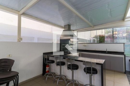 Apartamento mobiliado com 3 quartos para compra. Excelente oportunidade de venda! — Área comum - Churrasqueira