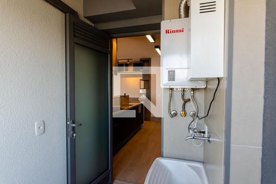 Apartamento à venda, com 105 m², 2 quartos e 2 vagas — Área de Serviço