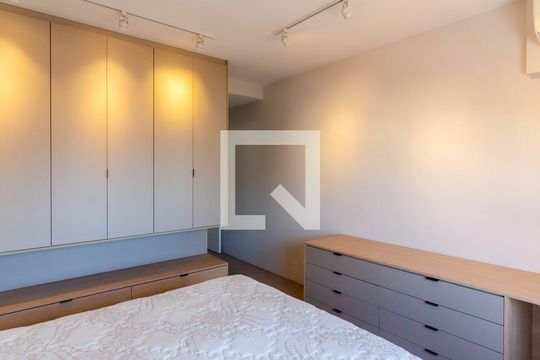 Apartamento à venda, com 105 m², 2 quartos e 2 vagas — Quarto Suíte