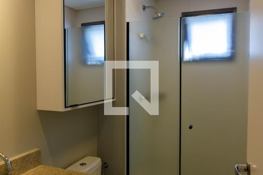 Apartamento à venda, com 105 m², 2 quartos e 2 vagas — Banheiro