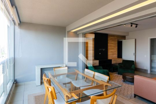 Apartamento à venda, com 105 m², 2 quartos e 2 vagas — Varanda Gourmet
