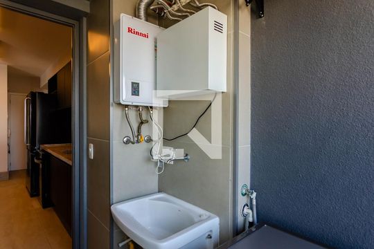 Apartamento à venda, com 105 m², 2 quartos e 2 vagas — Área de Serviço