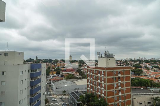 Apartamento com 4 quartos, churrasqueira no condomínio e quintal. Ideal para comprar. — Vista do Quarto 2