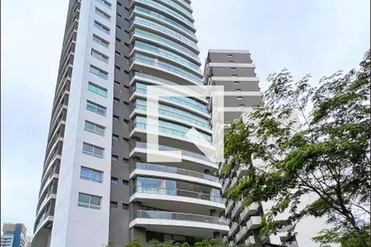 Compra apartamento na Vila Nova Conceição com 2 suítes e piscina no condomínio. — Fachada