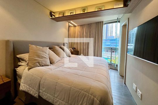 Compra apartamento na Vila Nova Conceição com 2 suítes e piscina no condomínio. — Suíte 2
