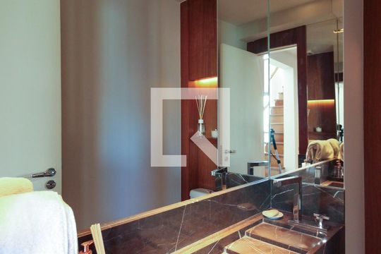Comprar apartamento mobiliado no Jardim Paulista com 3 quartos, academia e piscina. — Lavabo