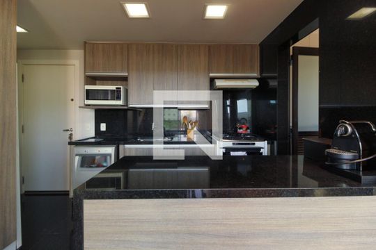 Comprar apartamento mobiliado no Jardim Paulista com 3 quartos, academia e piscina. — Cozinha