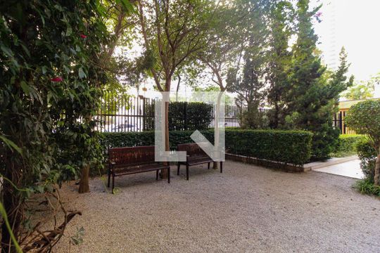 Comprar apartamento mobiliado no Jardim Paulista com 3 quartos, academia e piscina. — Área comum - Playground