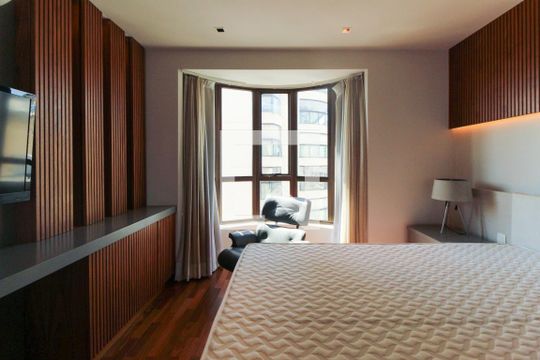 Comprar apartamento mobiliado no Jardim Paulista com 3 quartos, academia e piscina. — Quarto 2 - Suíte