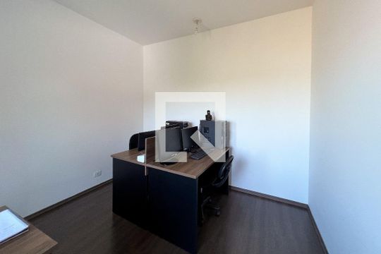 Casa em Indianópolis com 5 quartos, 2 suítes. Oportunidades para comprar. — Quarto 2