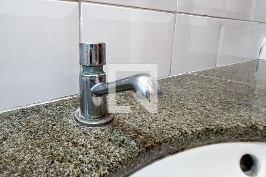Casa em Indianópolis com 5 quartos, 2 suítes. Oportunidades para comprar. — Lavabo 3