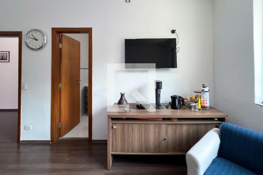 Casa em Indianópolis com 5 quartos, 2 suítes. Oportunidades para comprar. — Quarto 1