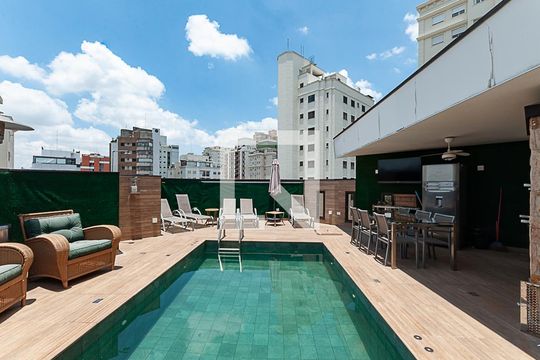 Comprar apartamento em Perdizes: 4 suítes, varanda, mobiliado, churrasqueira e academia no condomínio. — Piscina