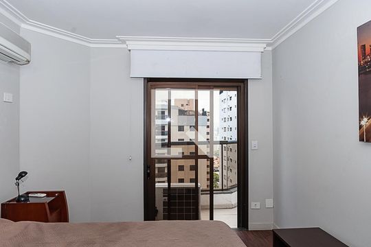 Comprar apartamento em Perdizes: 4 suítes, varanda, mobiliado, churrasqueira e academia no condomínio. — Suite 3
