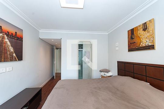 Comprar apartamento em Perdizes: 4 suítes, varanda, mobiliado, churrasqueira e academia no condomínio. — Suite 3